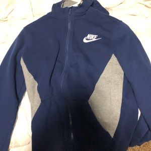 nike zip up sweatshirt
